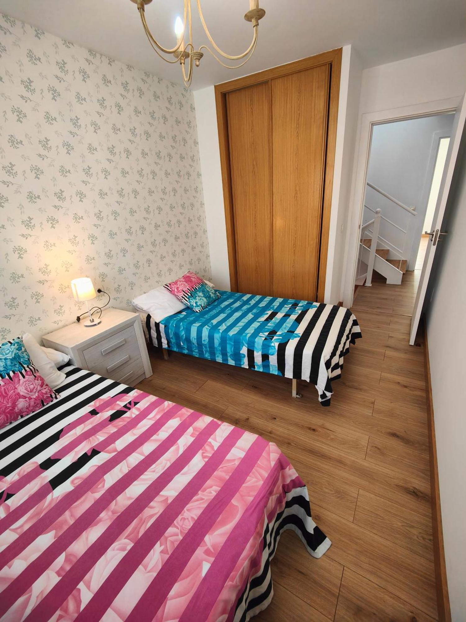 Chalet Con Wifi , Ps4 , Garaje, 5 Dormitorios, 3 Banos, Santiago De Compostela Exterior foto